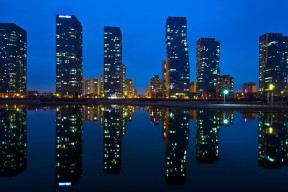 世界举重女子选拔赛：年轻力量冲击老将阵容，世界女子举重新赛事